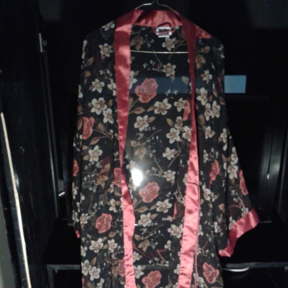 Dee Dee's womans robe 2X